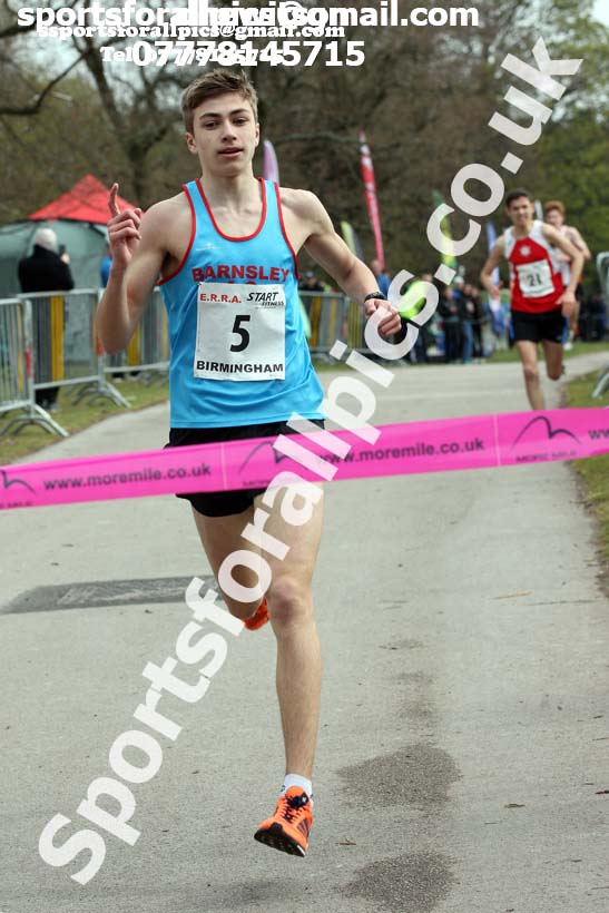 Mens and Womens under-17s 5k 2019 ERRA Road Race, Sutton Coldfield. Photo:  David T. Hewitson/Sports for All Pics